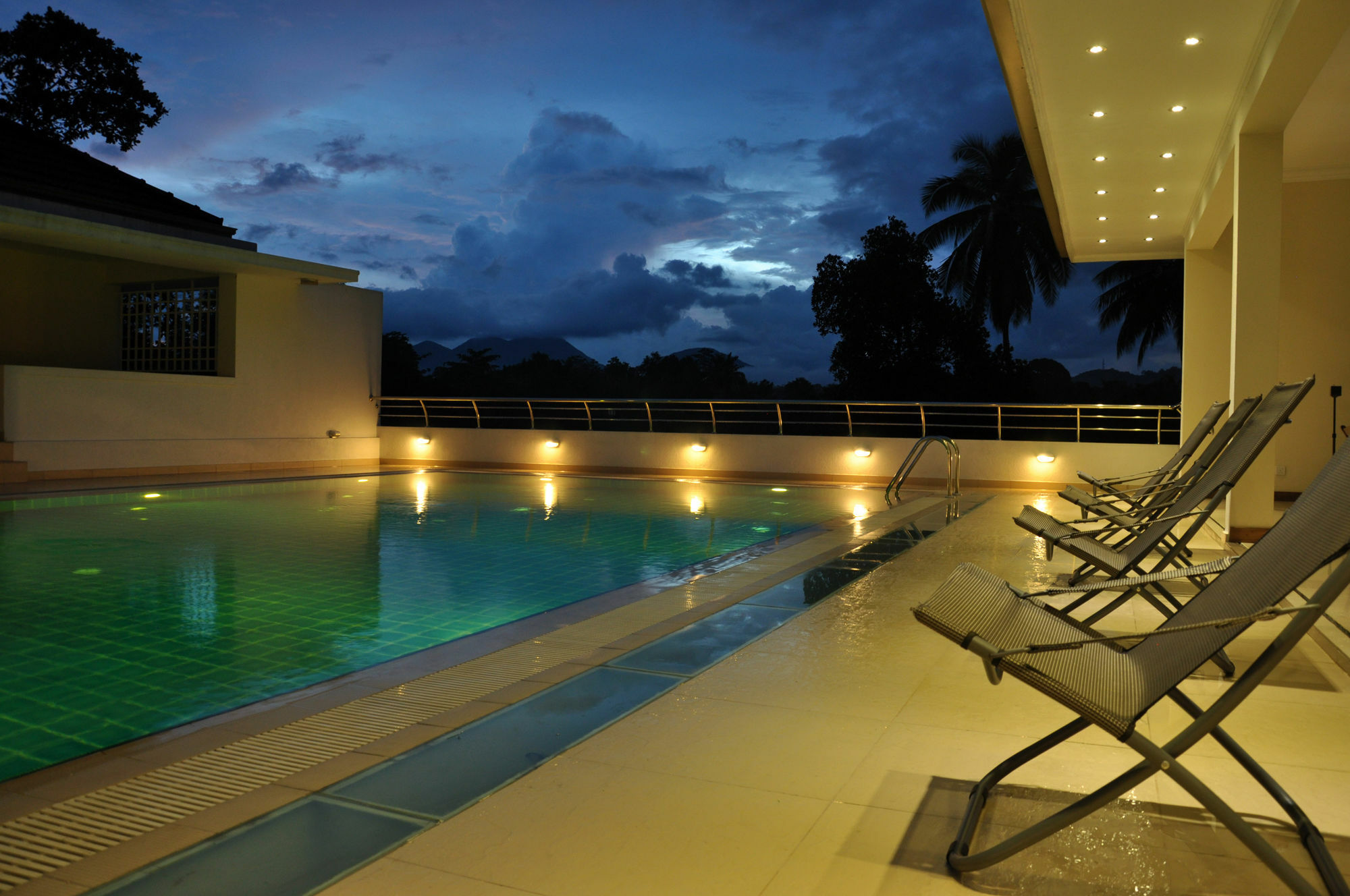 Serene Villa Ratnapura Exteriér fotografie